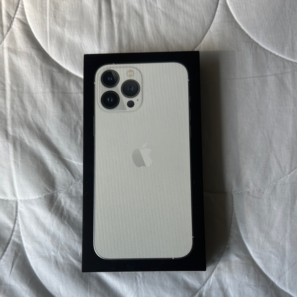 Apple iPhone 13 Pro Max Box - White